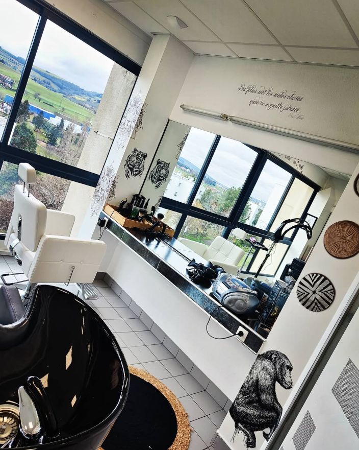 salon de coiffure miroir
